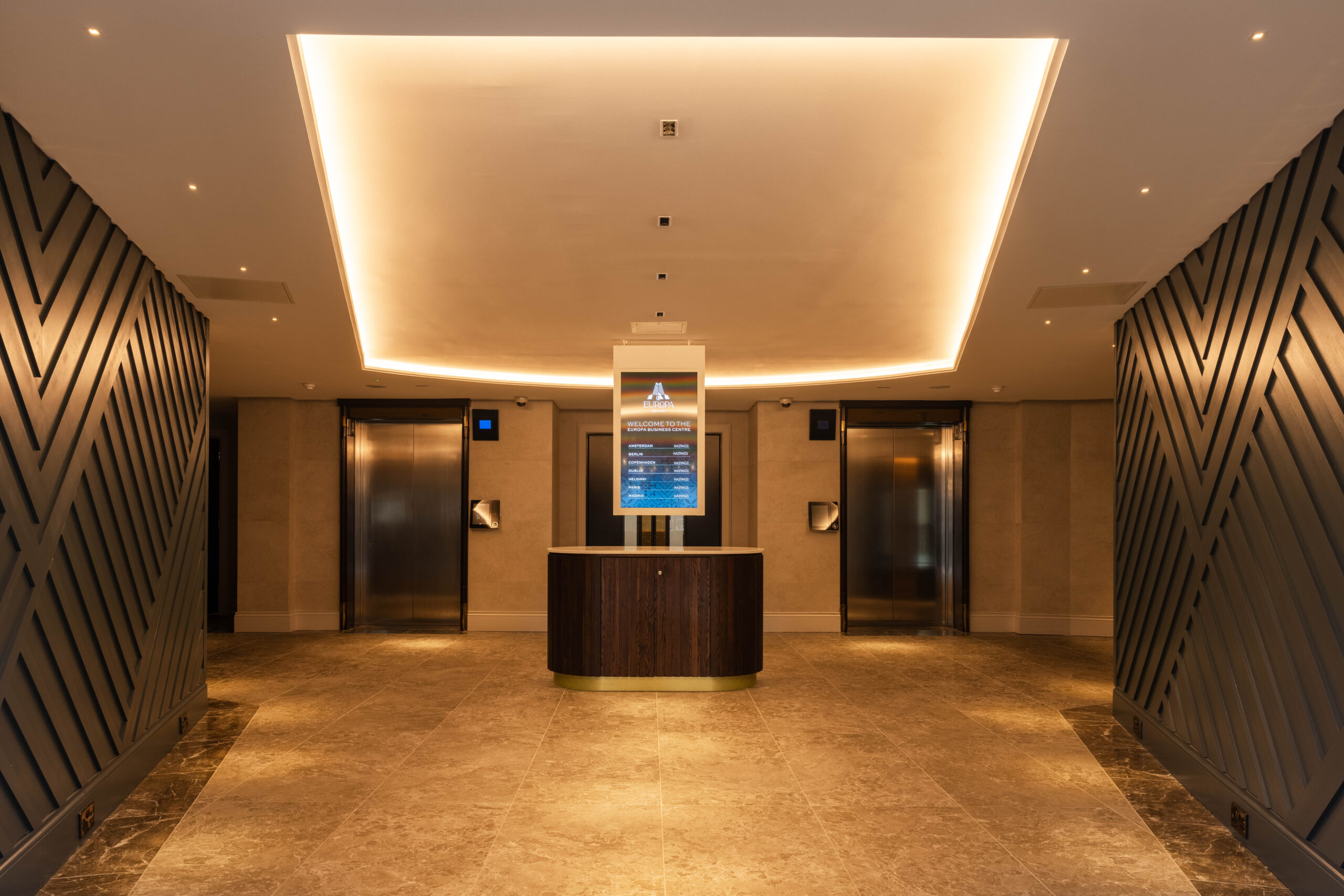 The Europa Hotel — proyecto de iluminación, fotografía 1